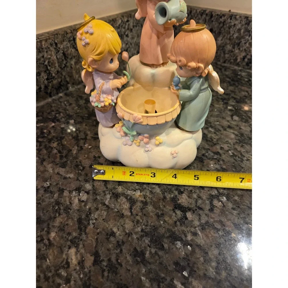 Precious Moments Musical Fountain AWF-1001-E Waltz of the Flowers